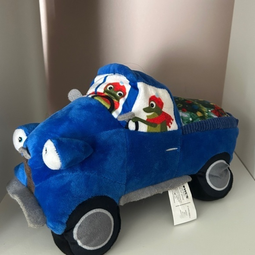 Kohl's Blue and‎ Gray Stuffed Animal Car